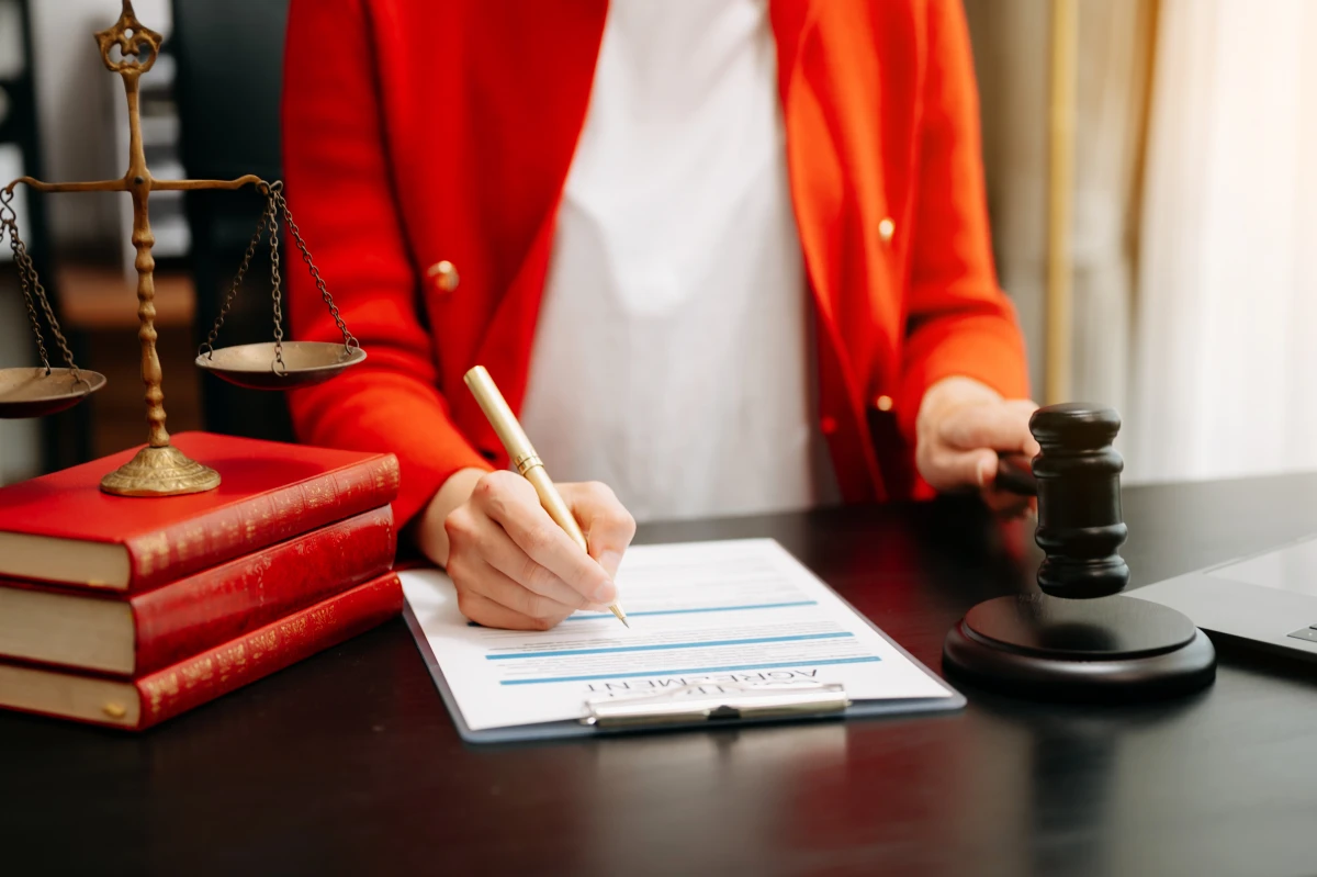 Le droit au silence et la procédure pénale